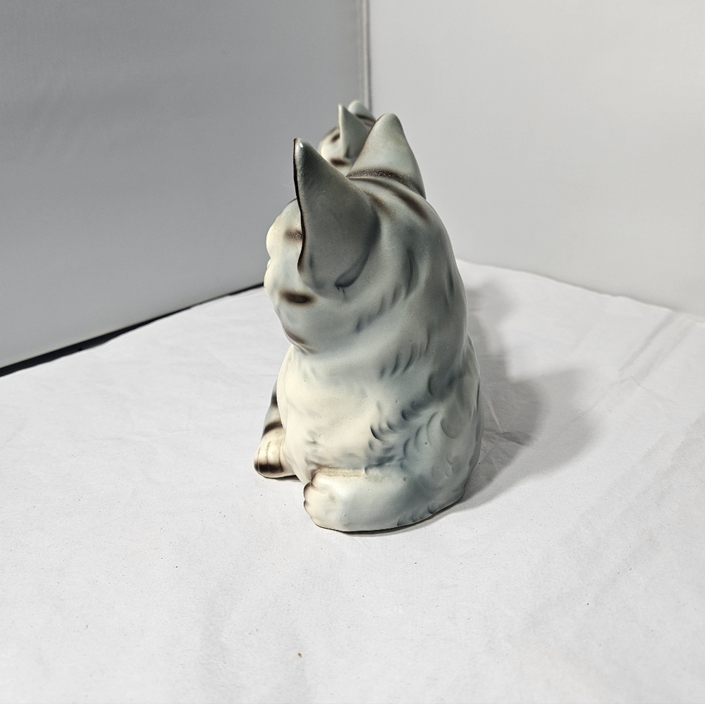 Vintage MCM Gray Ceramic Momma Cat & Kitten Baby Figurine Statue - Picture 4 of 12